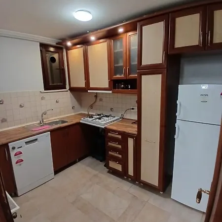 Apartamento Luxurious In Sisli Area, Three And A Living Estambul